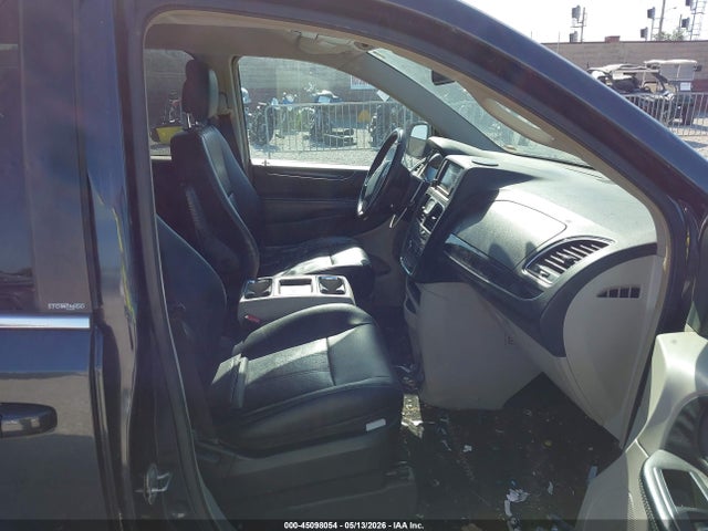 Chrysler Town & Country Touring
