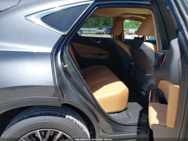 Lexus NX Premium