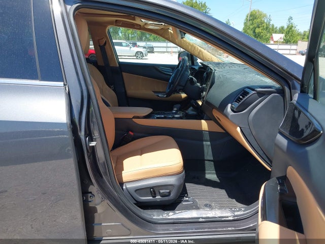 Lexus NX Premium