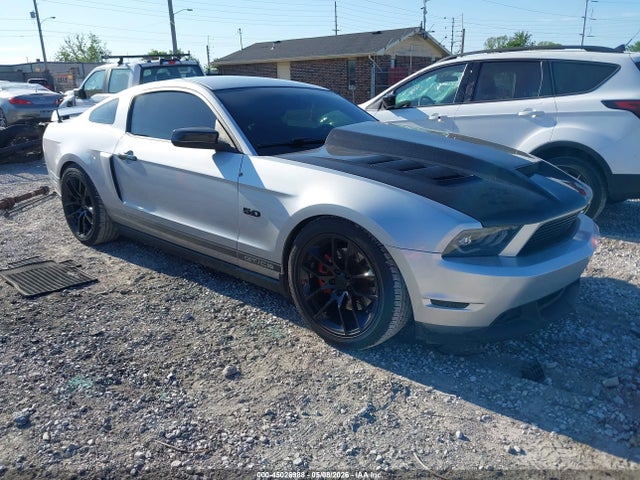 Salvage Ford Mustang Image