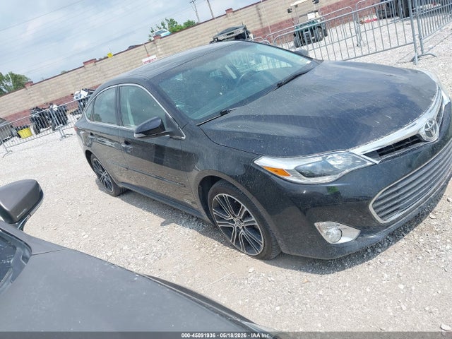 Salvage Toyota Avalon Image