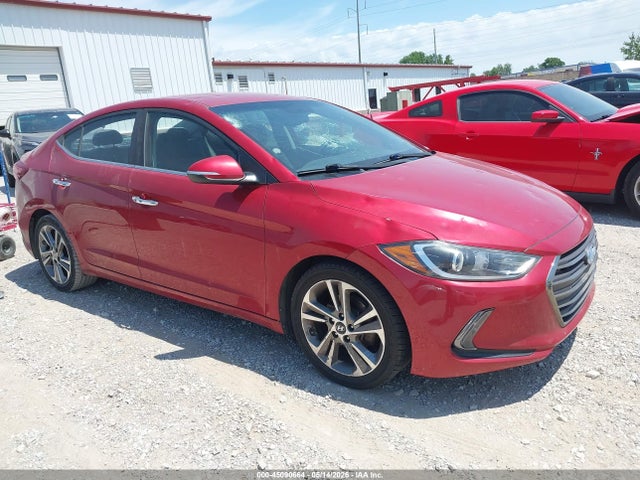 Salvage Hyundai ELANTRA Image