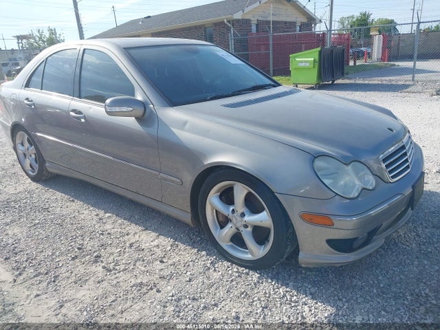Salvage Mercedes-Benz C-Class Image