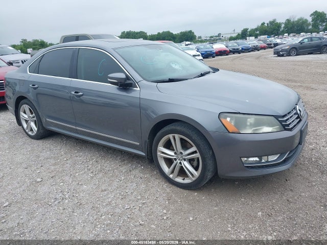 Salvage Volkswagen Passat Image
