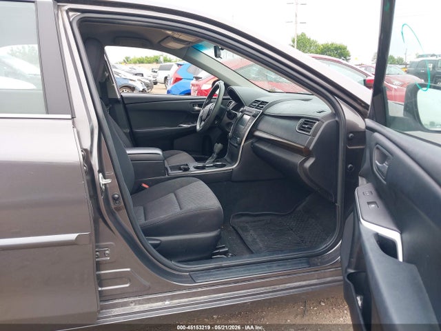Toyota Camry Le