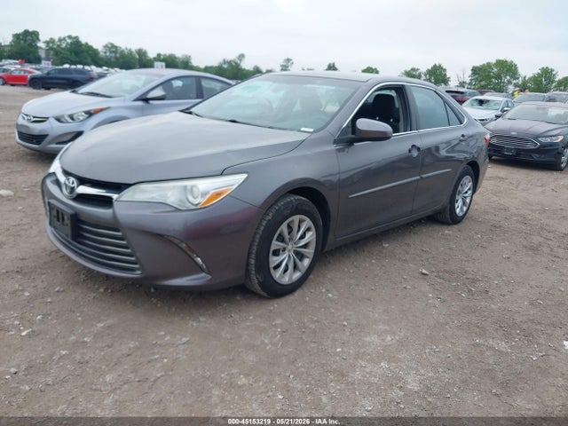 Toyota Camry Le