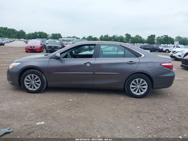 Toyota Camry Le