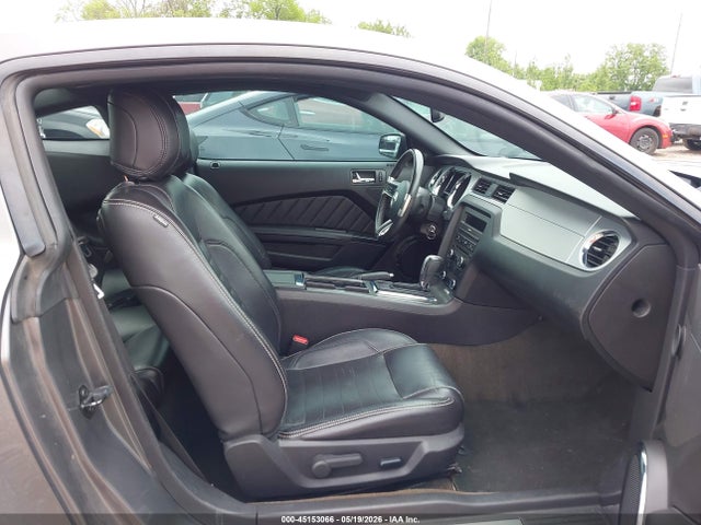 Ford Mustang V6 Premium