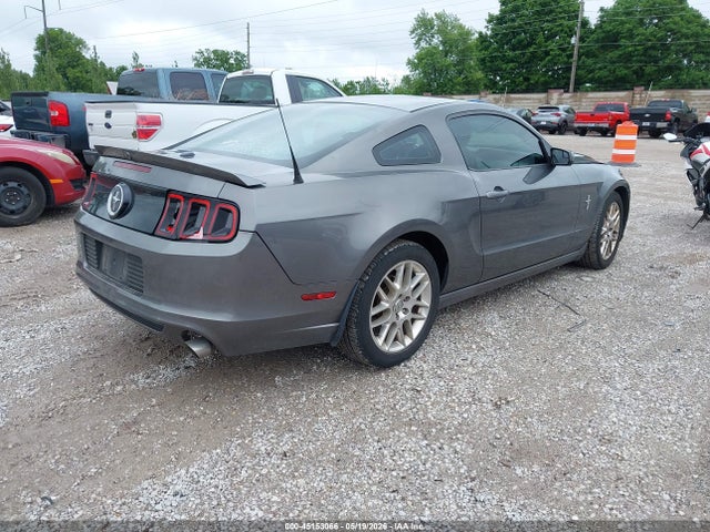 Ford Mustang V6 Premium