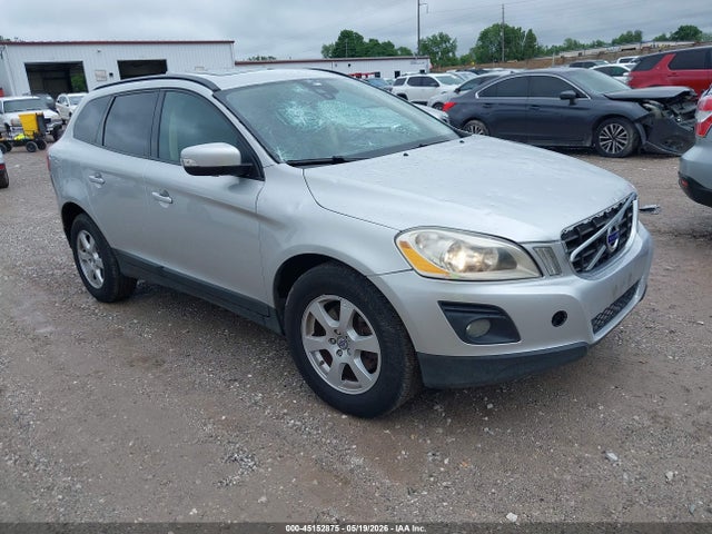 Salvage Volvo XC60 Image