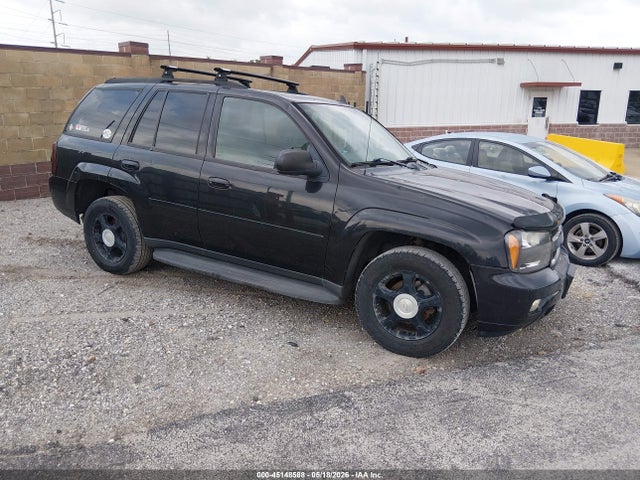 Salvage Chevrolet Trailblazer Image