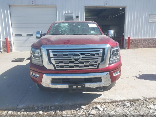 Nissan Titan Platinum Reserve 4x4