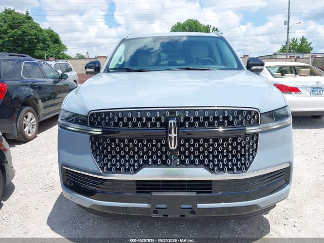 Lincoln Navigator Reserve