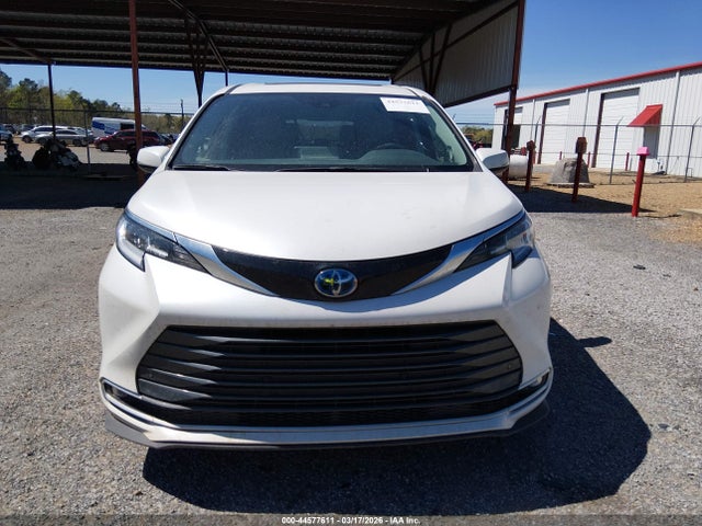 Toyota Sienna Limited