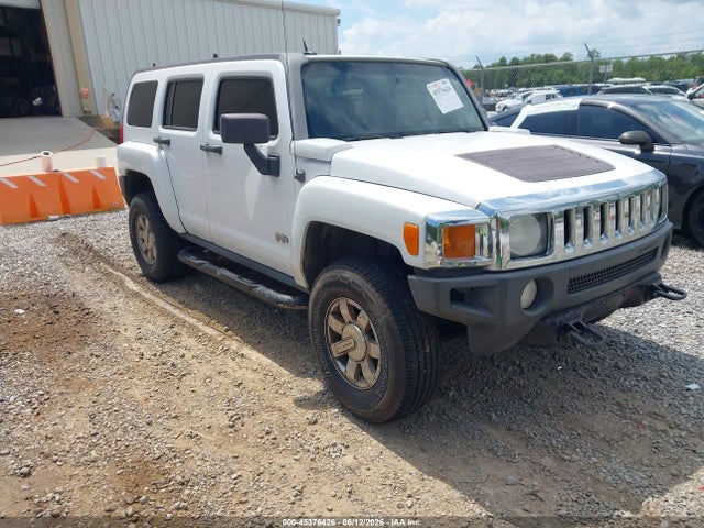 Salvage HUMMER H3 Image