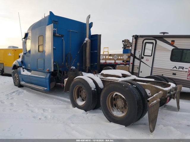 Freightliner Conventional Columbia