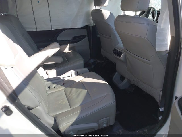 Toyota Highlander Xle V6