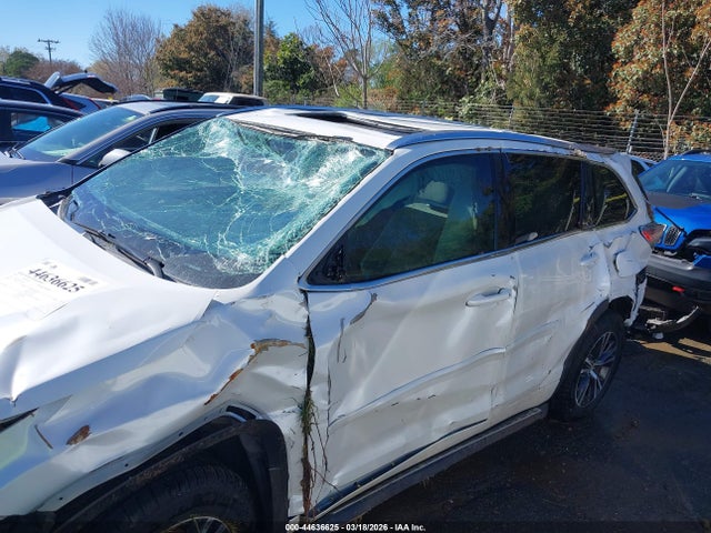 Toyota Highlander Xle V6