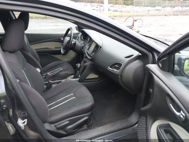 Dodge Dart Sxt