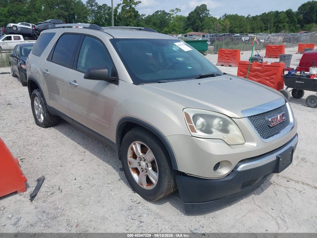 Salvage GMC Acadia Image