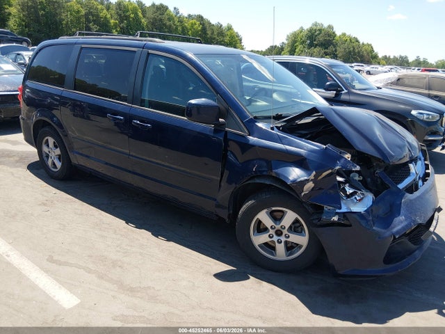 Salvage Dodge Grand Caravan Image