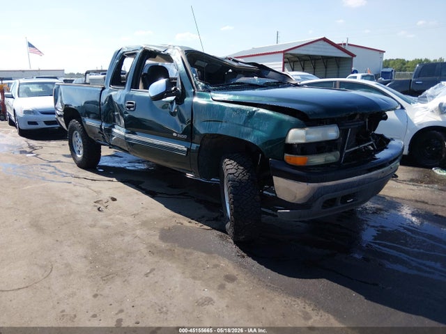 Salvage Chevrolet Silverado 1500 Image