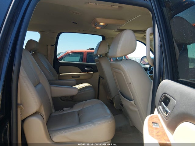 Chevrolet Suburban 1500 Ltz