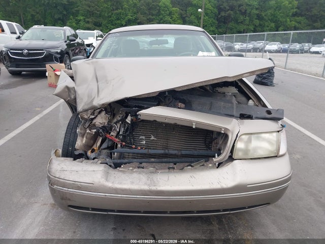Ford Crown Victoria