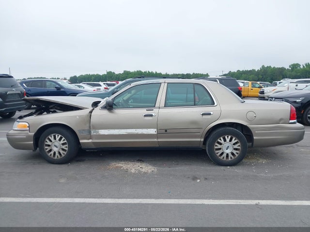 Ford Crown Victoria