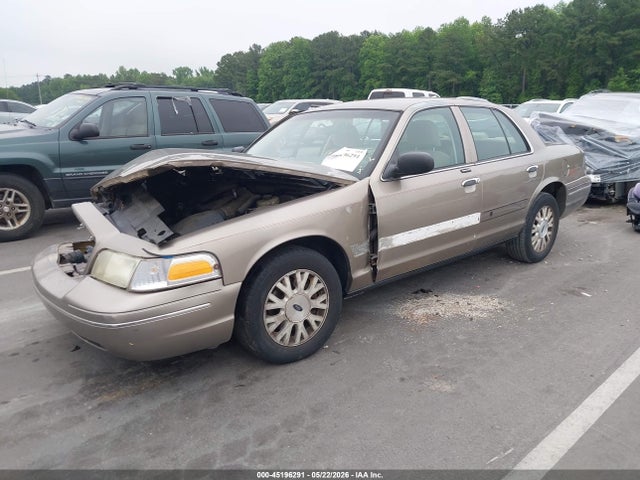 Ford Crown Victoria