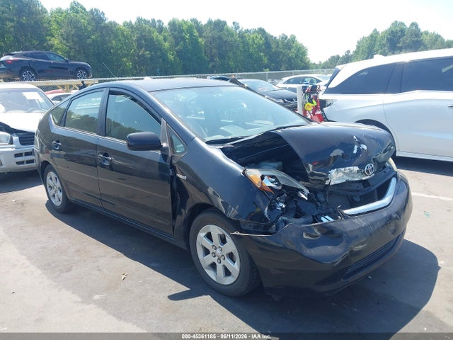 Salvage Toyota Prius Image