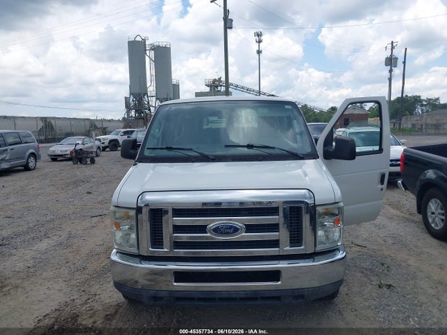 Ford E-350 Xlt