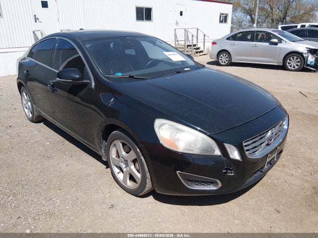 Salvage Volvo S60 Image