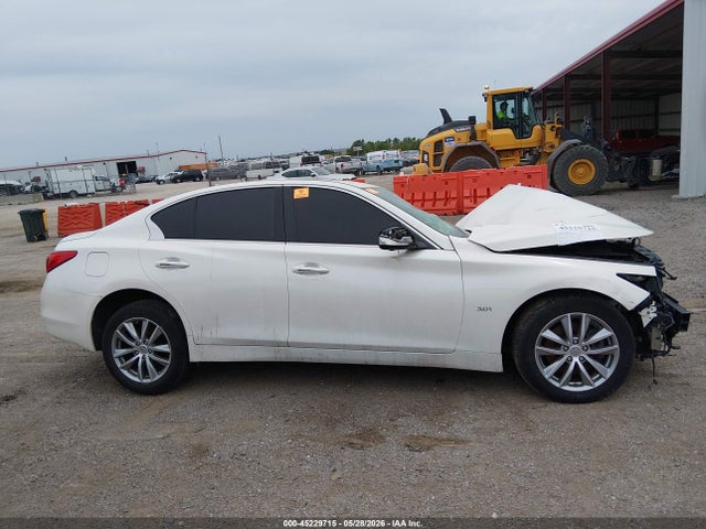 INFINITI Q50 3.0t Premium