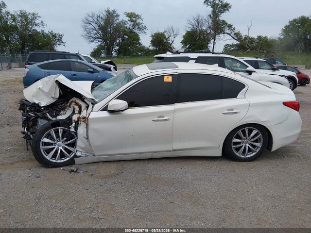 INFINITI Q50 3.0t Premium