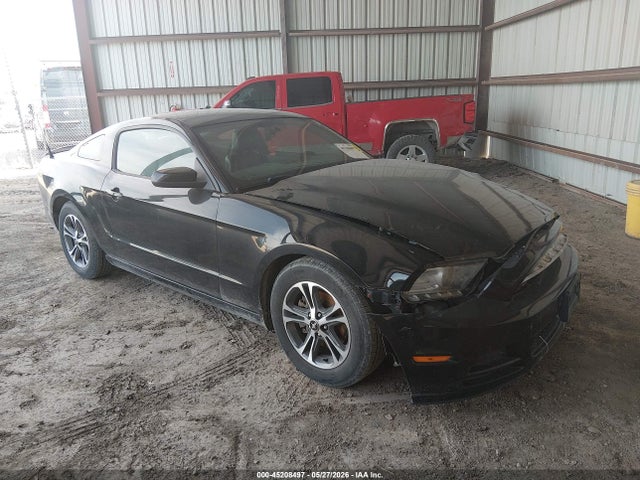 Salvage Ford Mustang Image