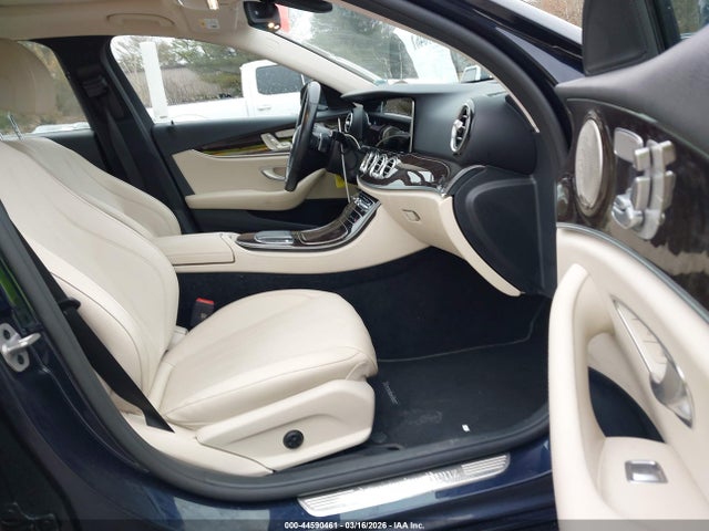 Mercedes-Benz E-Class 4matic