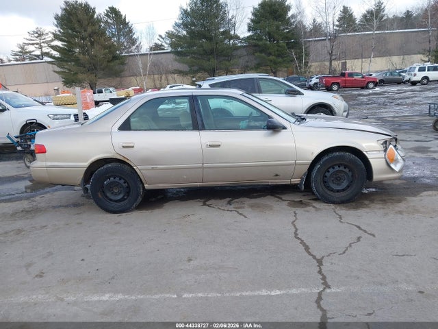 Toyota Camry Ce