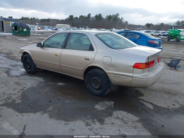 Toyota Camry Ce