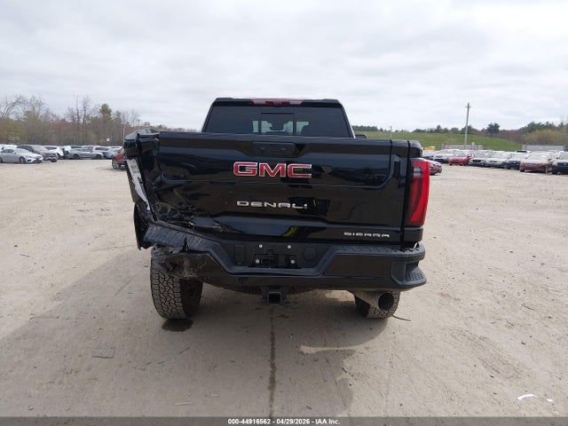 General Motors Sierra 3500HD , Long Bed, Denali, 4wd
