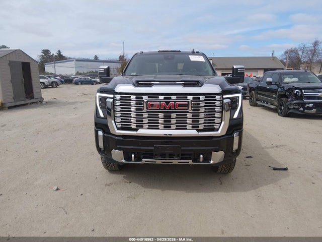 General Motors Sierra 3500HD , Long Bed, Denali, 4wd