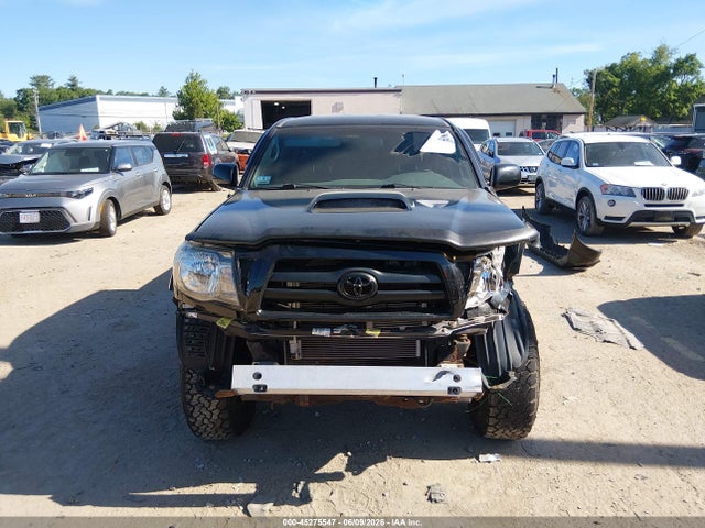Toyota Tacoma Base V6