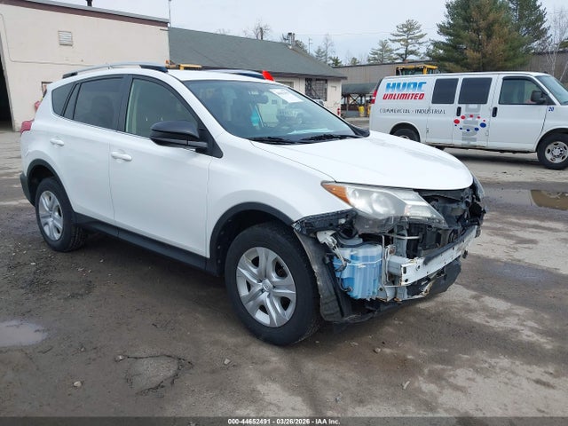Salvage Toyota RAV4 Image