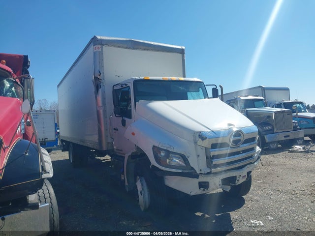 Salvage Hino 238 258 268 Image