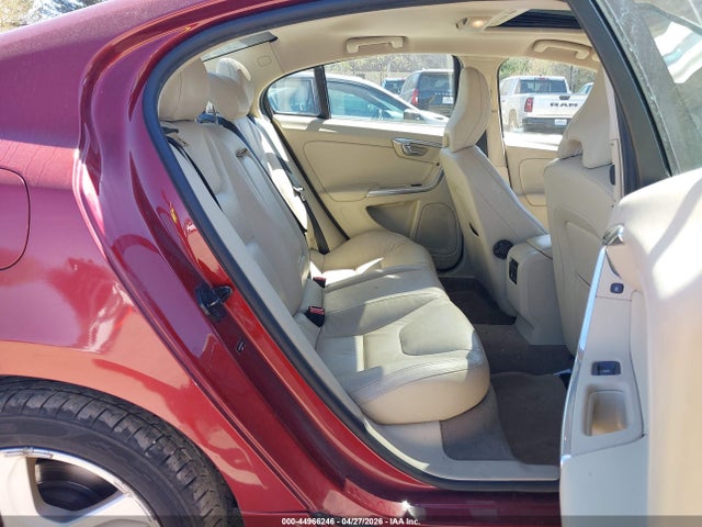 Volvo S60 T5 Platinum