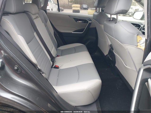Toyota RAV4 Xle Premium