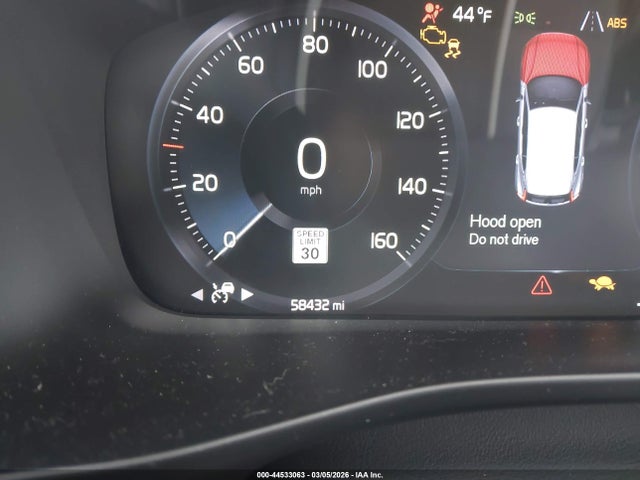 Volvo XC40 T5 R-design