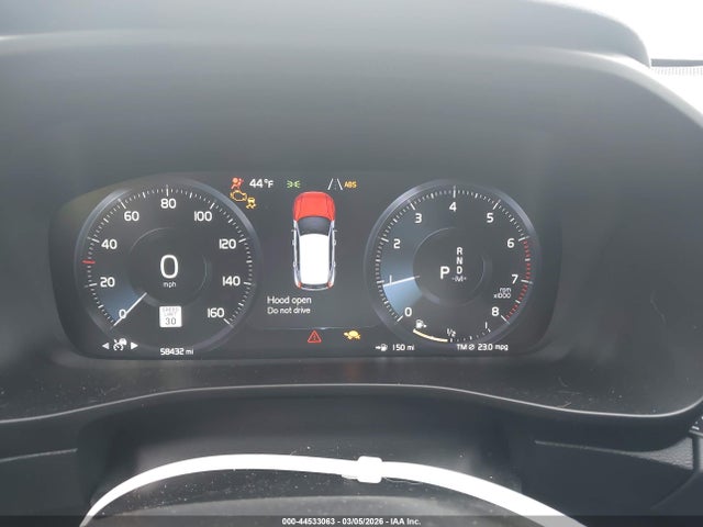 Volvo XC40 T5 R-design