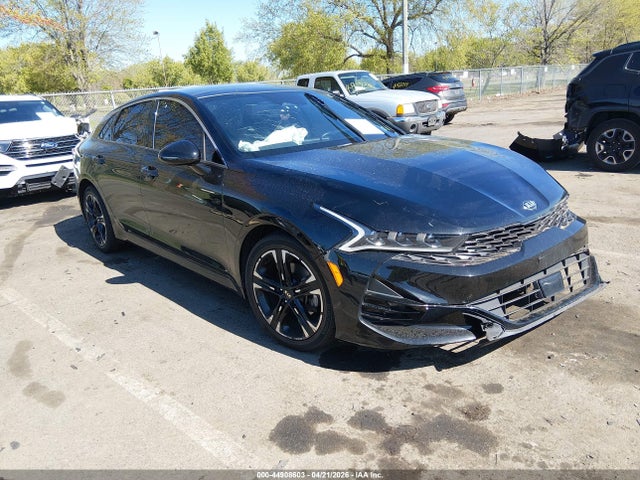 Salvage Kia K5 Image