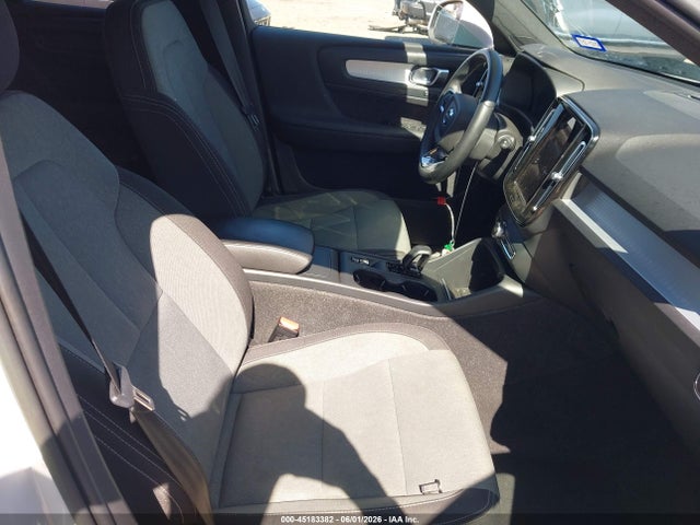 Volvo XC40 B5 Core